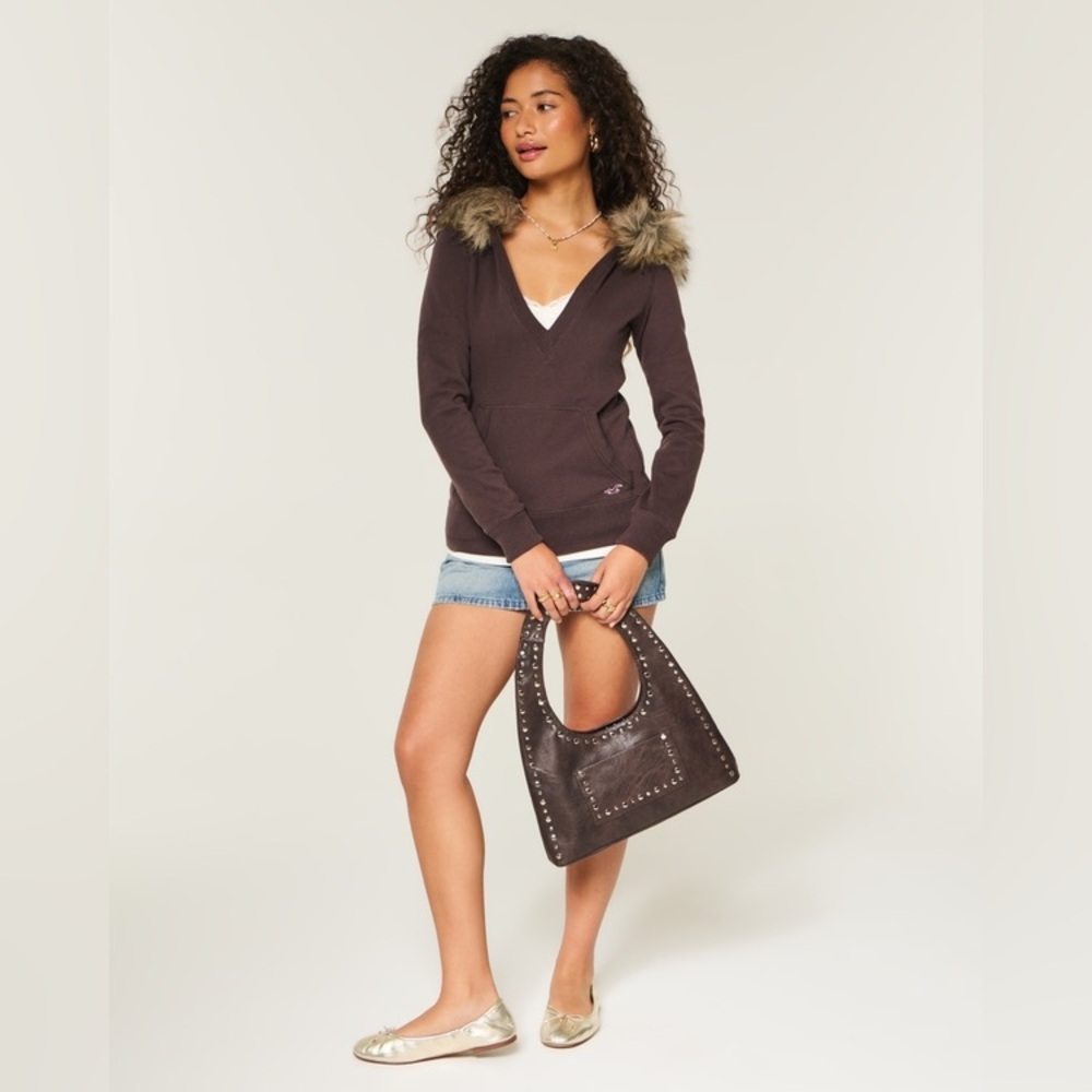 NWT Hollister Feel Good Faux Fur Trim V-Neck Hoodie Brown Size Small